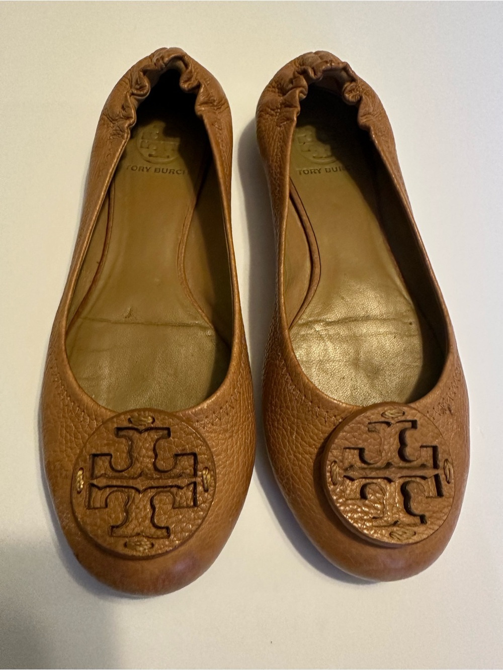 Tory Burch Tan Leather Large Emblem Ballet Flats sz 8